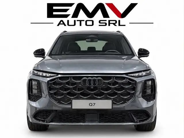 Audi Q7 view 3