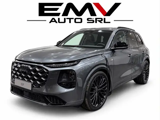 Audi Q7 view 2