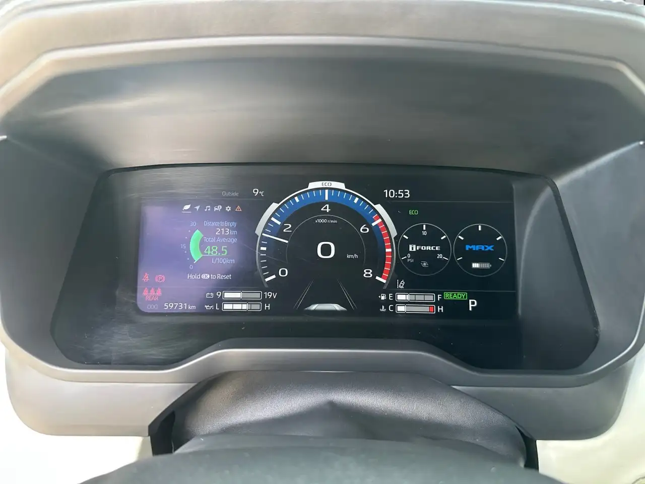Toyota Tundra снимка Toyota Tundra