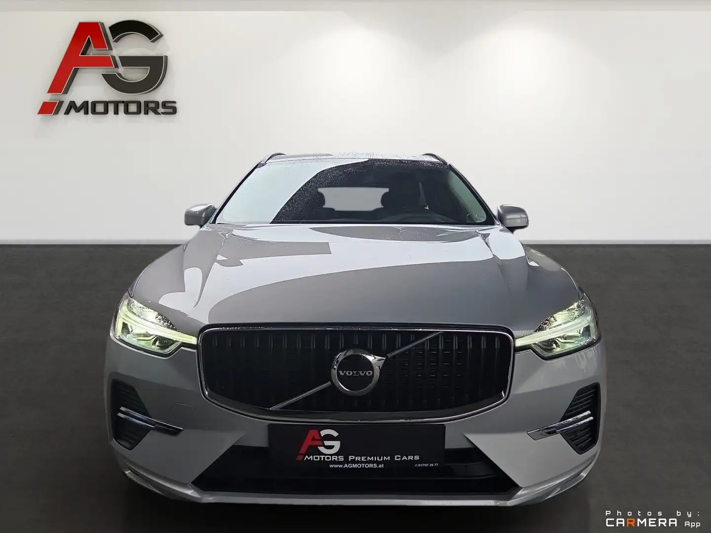 Volvo XC60 B4 MHEV Core Geartronic Silber - 2