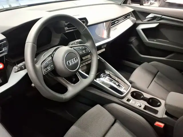 Audi A3 view 4