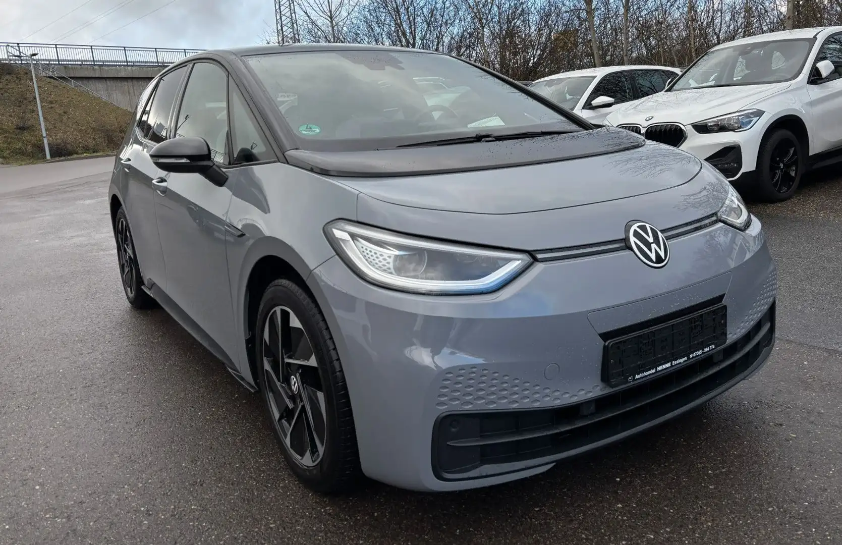 Volkswagen ID.3 Pro Performance 150 kW Family Grau - 2