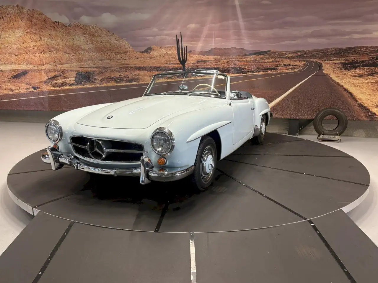 Mercedes-Benz 190 W121 190SL Cabriolet, foto 3