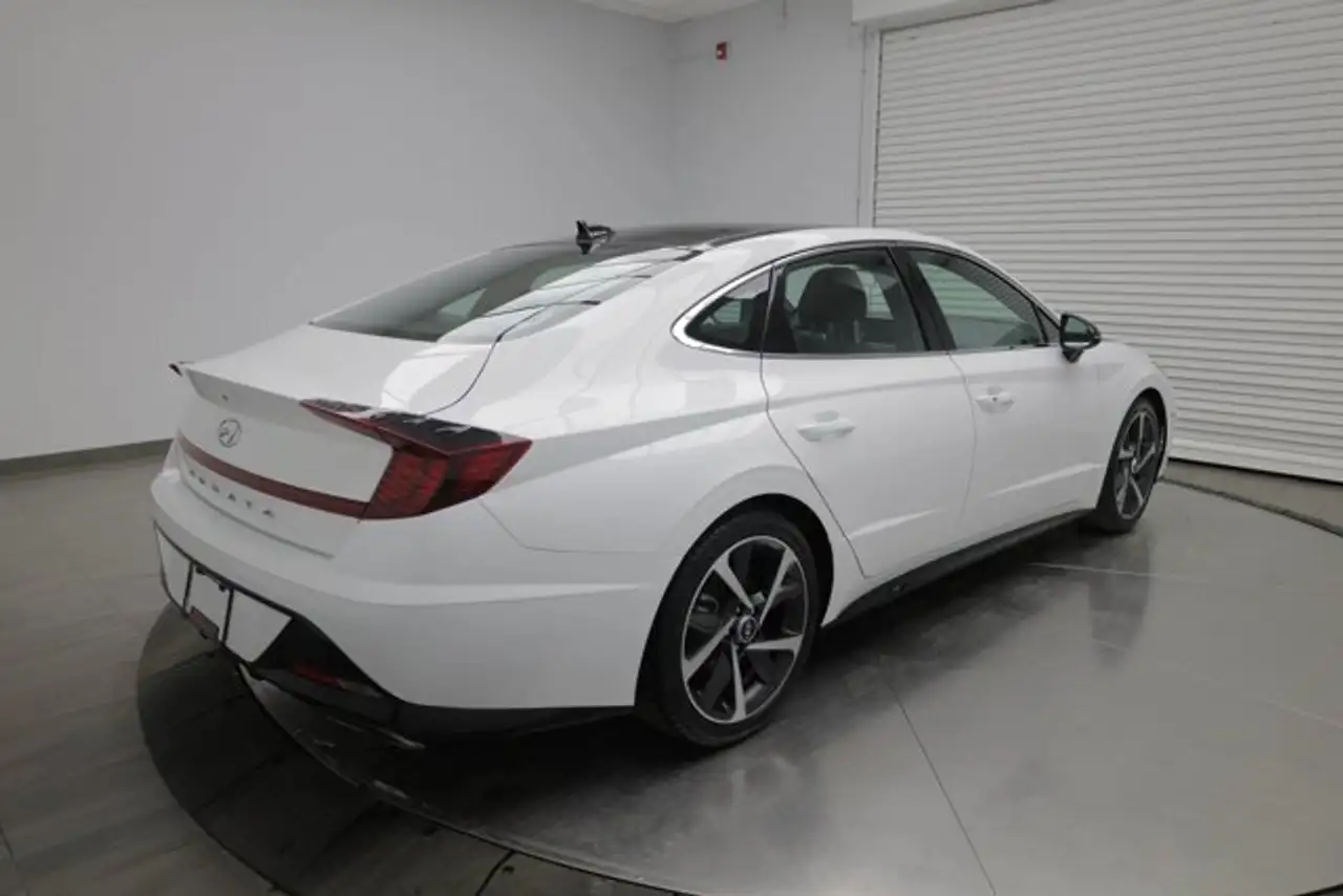 Hyundai SONATA снимка Hyundai SONATA