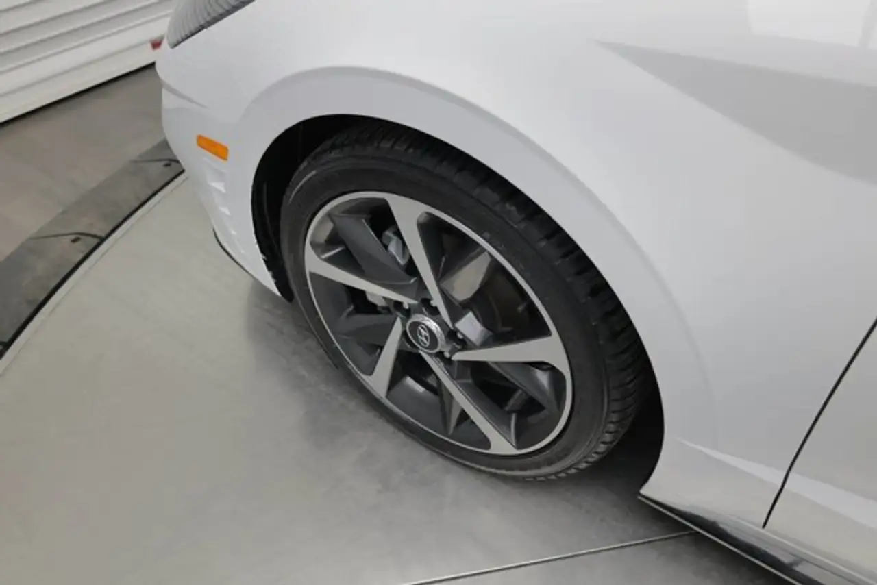 Hyundai SONATA снимка Hyundai SONATA