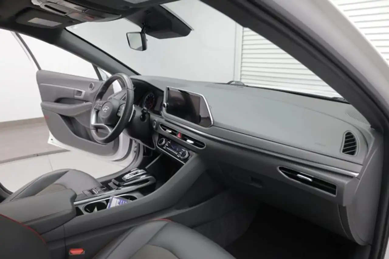 Hyundai SONATA снимка Hyundai SONATA