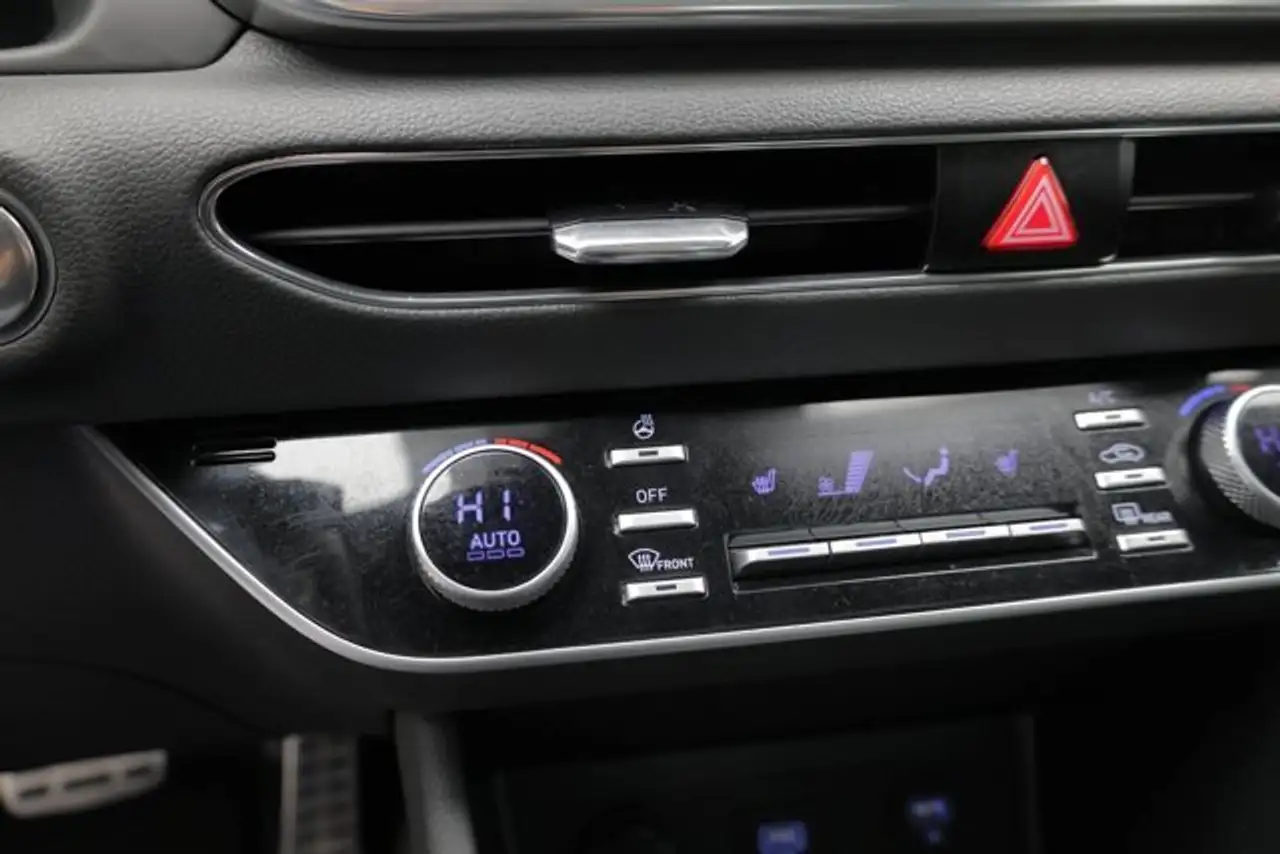Hyundai SONATA снимка Hyundai SONATA