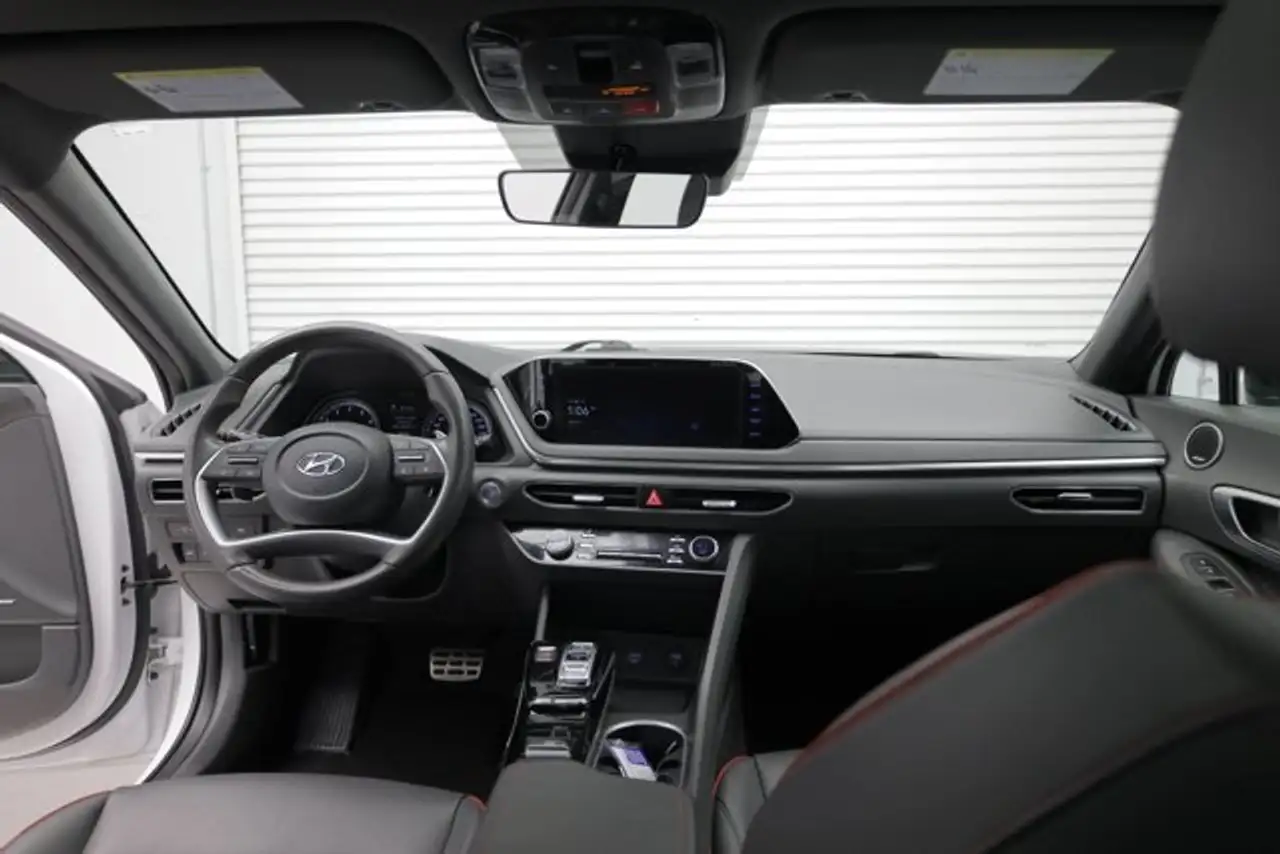 Hyundai SONATA снимка Hyundai SONATA