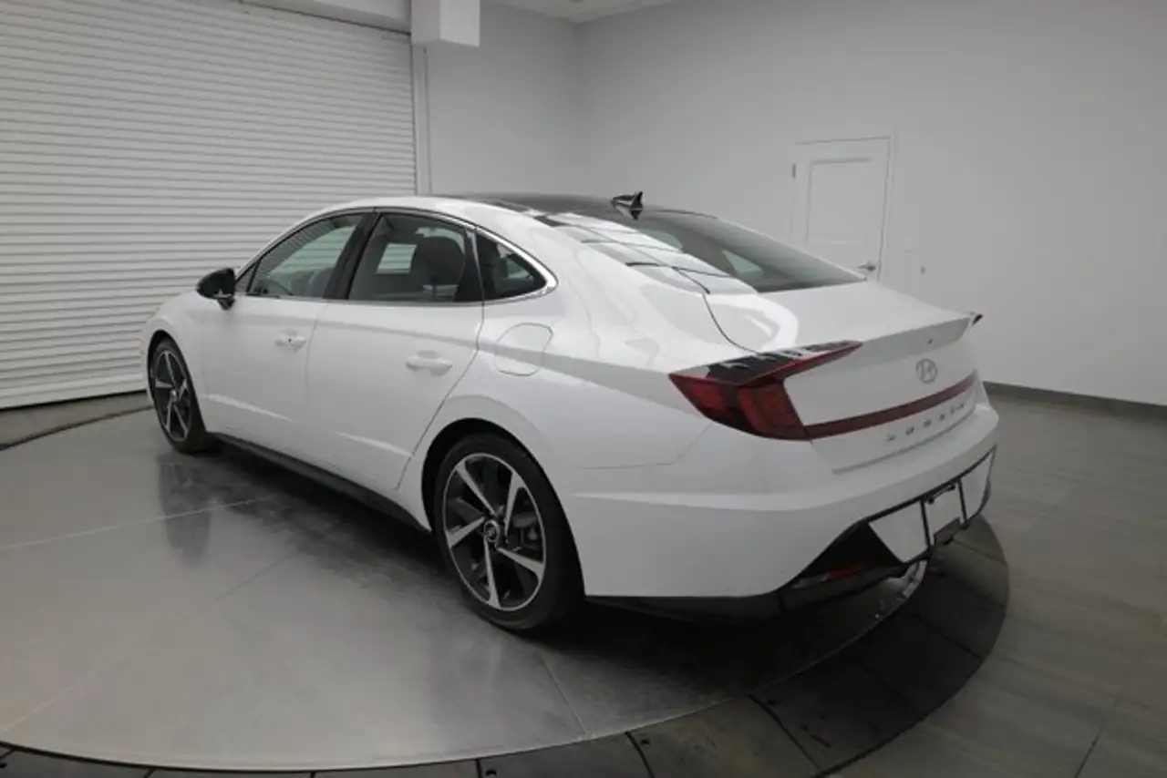 Hyundai SONATA снимка Hyundai SONATA