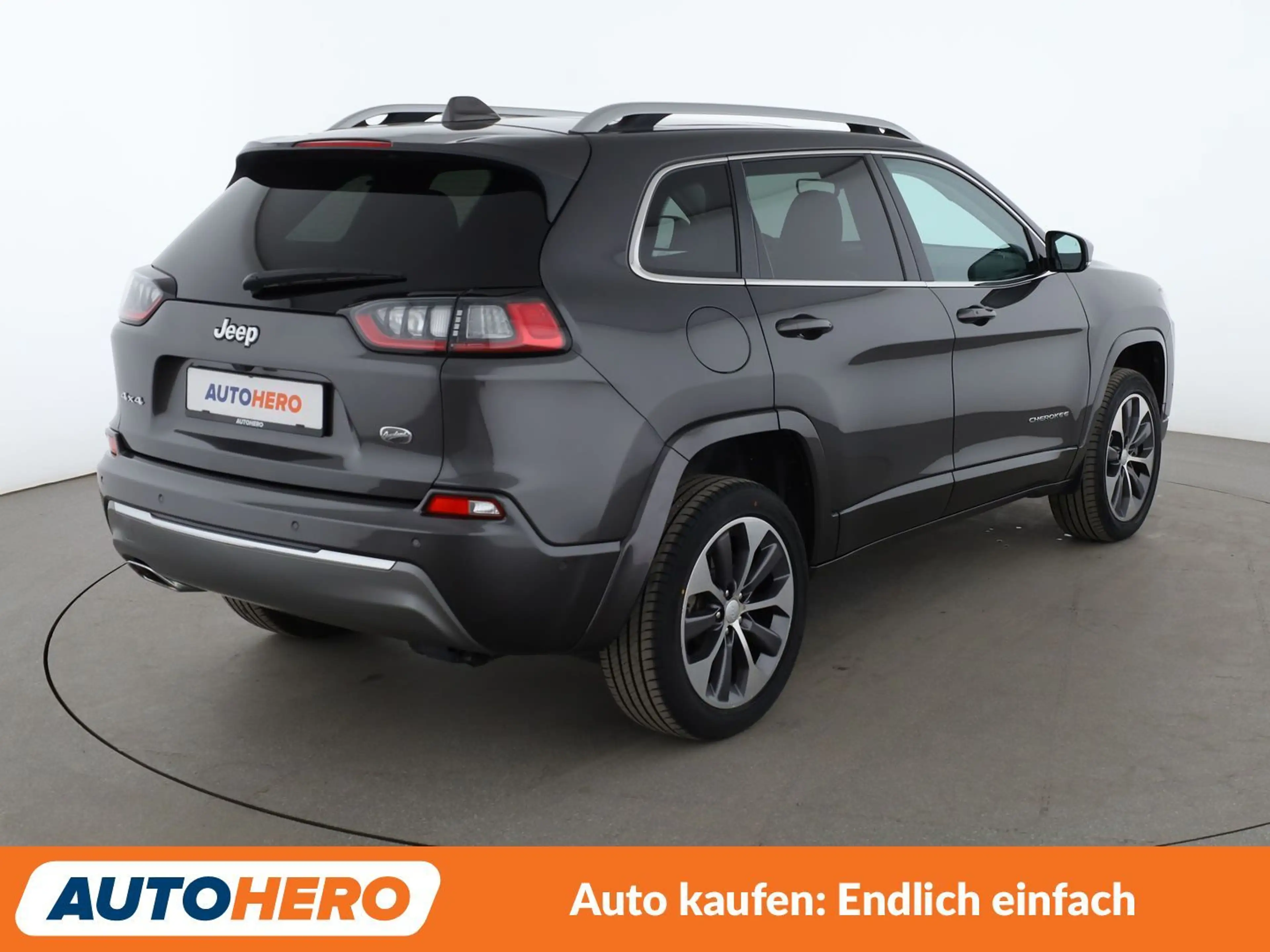 Jeep Cherokee 2.2 M-Jet Overland 4WD Aut.*NAVI*BI-XENON*ACC*CAM* — photo 6