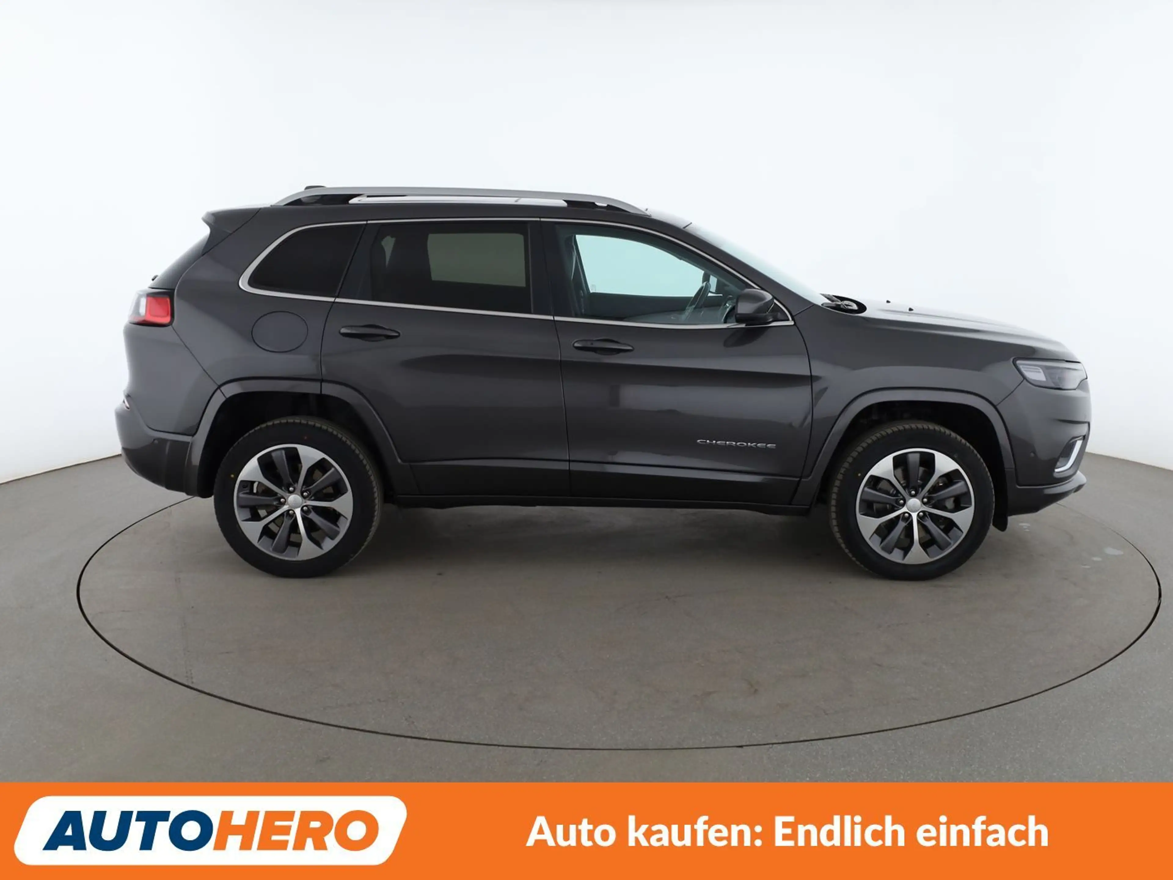 Jeep Cherokee 2.2 M-Jet Overland 4WD Aut.*NAVI*BI-XENON*ACC*CAM* — photo 7