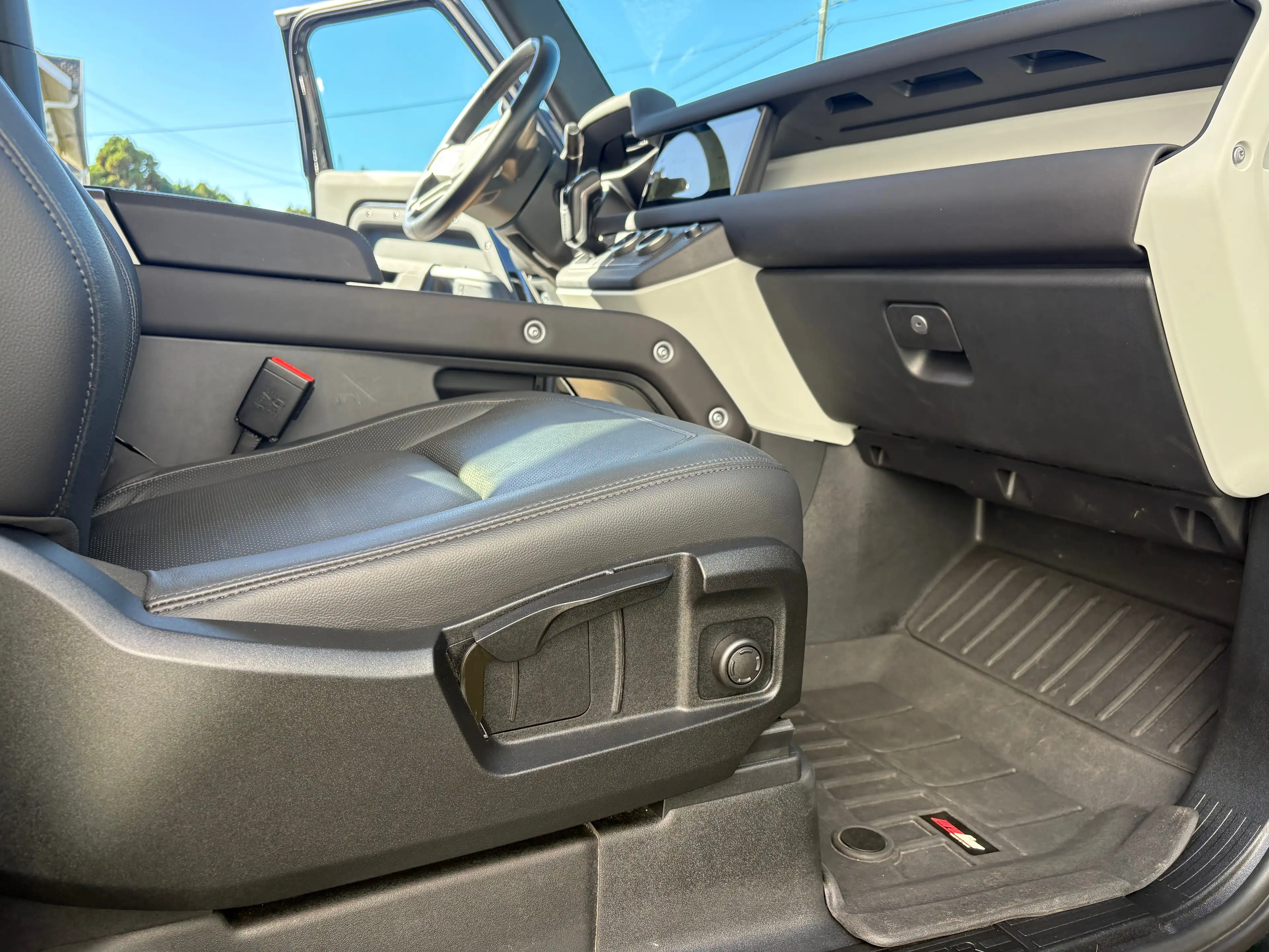 Land Rover Defender Defender 90 3.0 D200 S — photo 15
