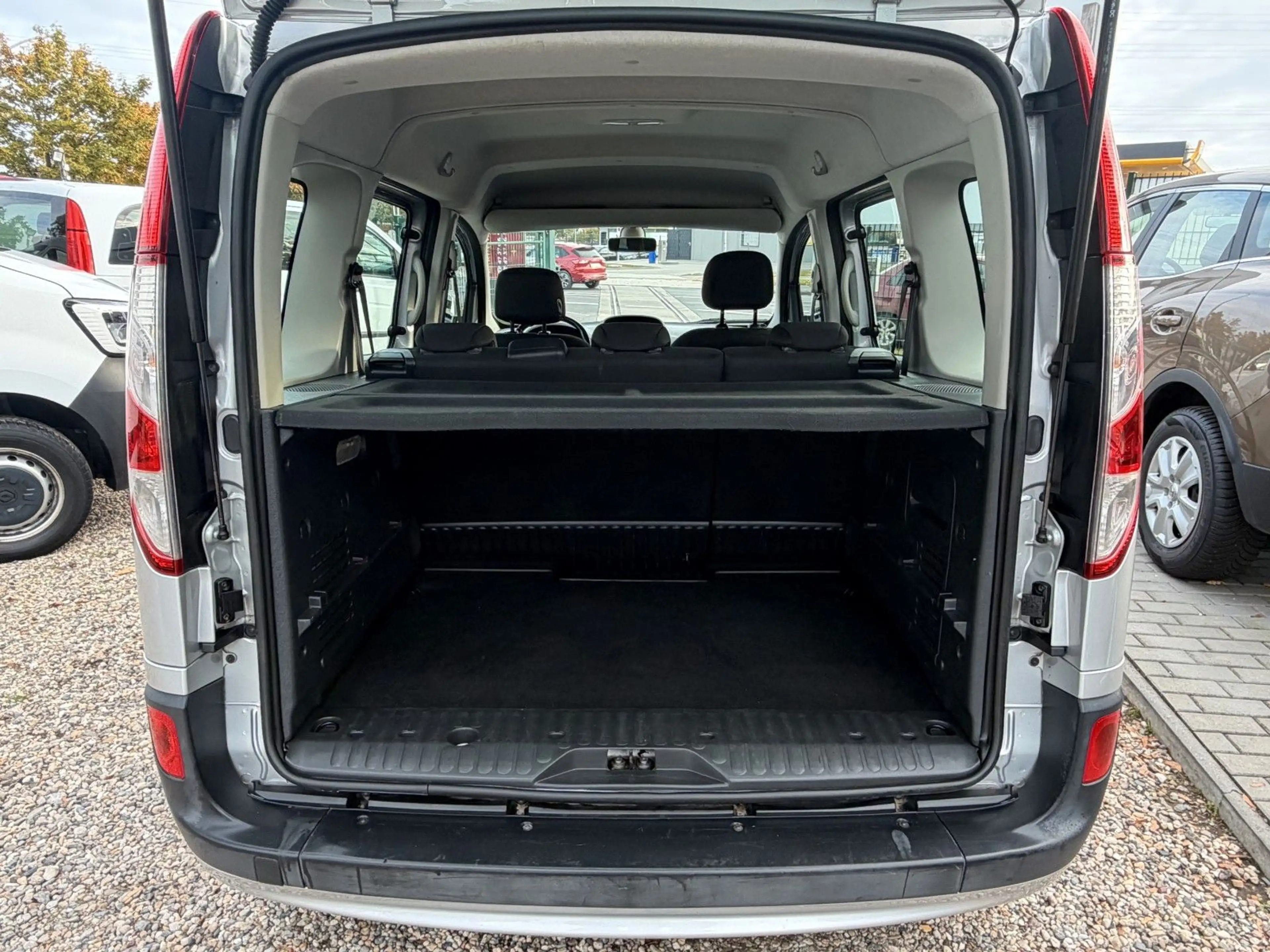 Renault Kangoo Limited*2.HD*Klima*Temp*BT*TÜV NEU — photo 9