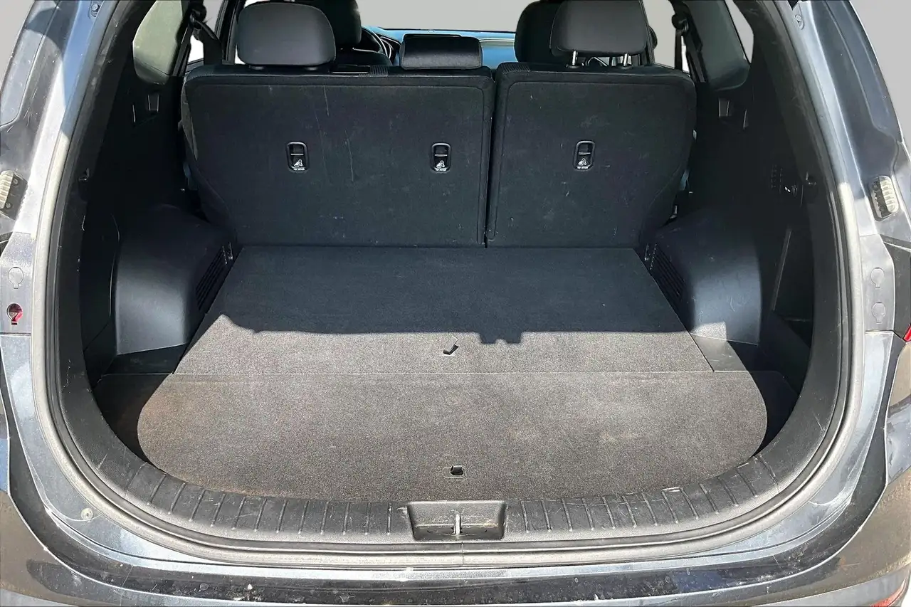 Hyundai SANTA FE photo Hyundai SANTA FE