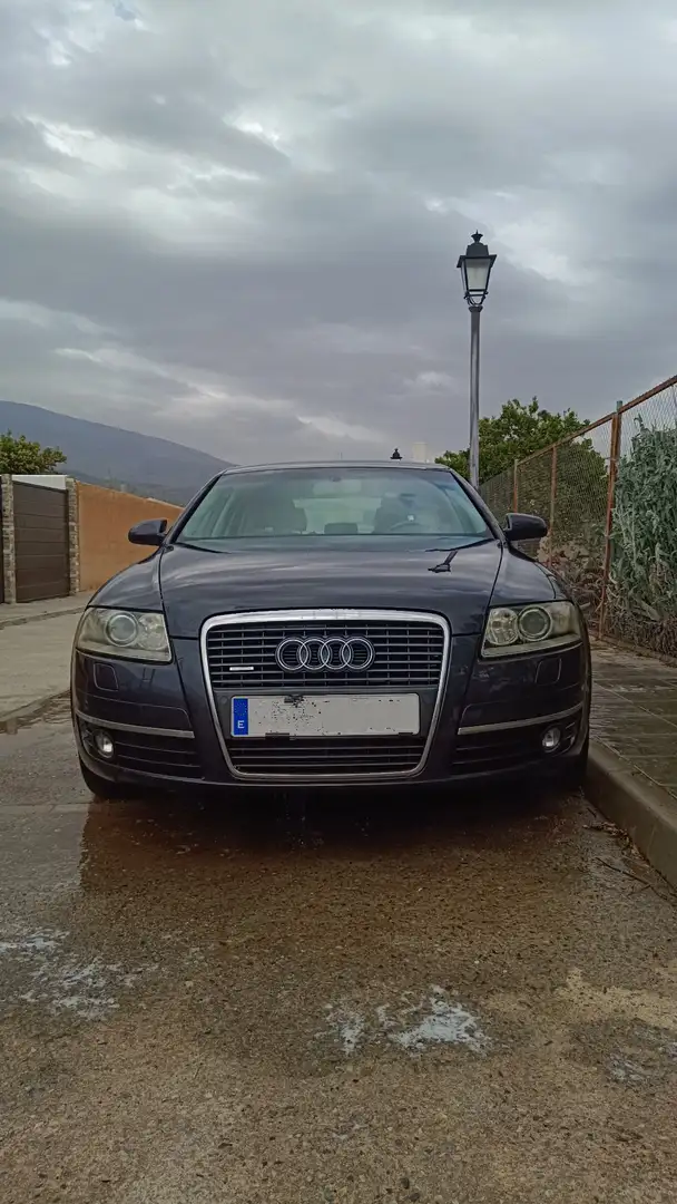 Audi A6 2.4 V6 quattro - 2