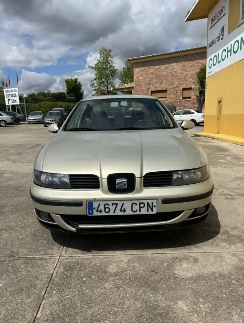 SEAT Toledo 1.9 TDi Sport Tech Beige - 2