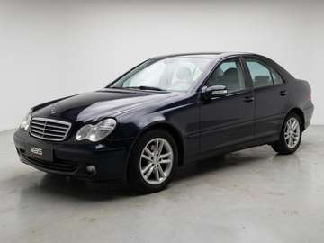 * BOITE AUTO* CLIM* VOLANT MULTI* RADIO*