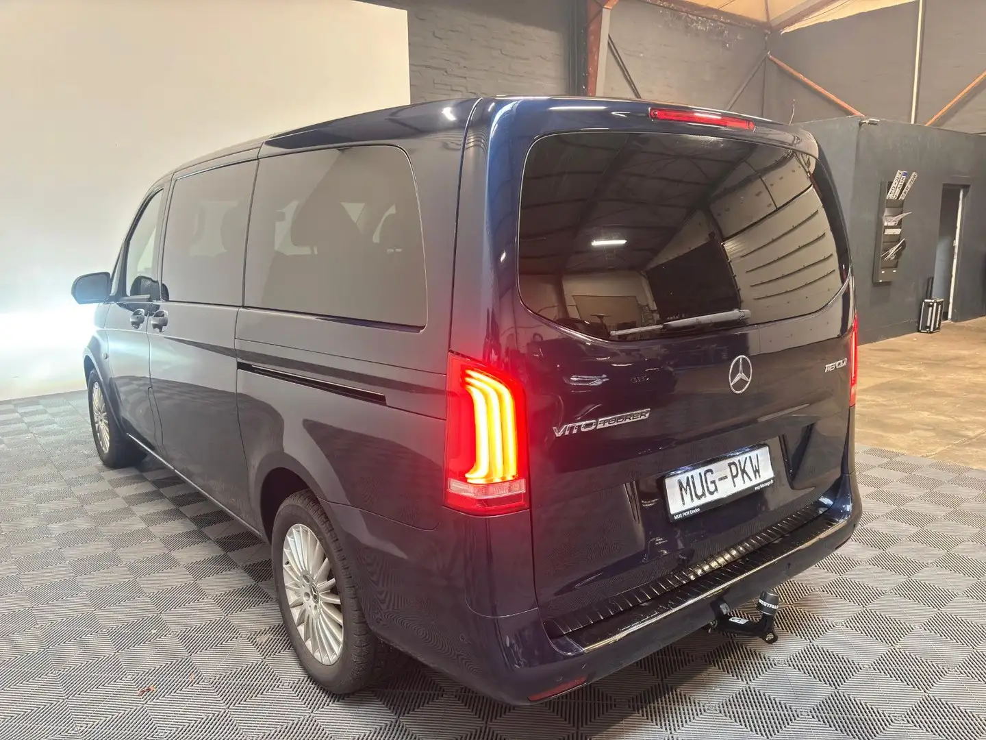Mercedes-Benz Vito Tourer 116 CDI Pro lang *9Sitze-LED-AHK* Blau - 2