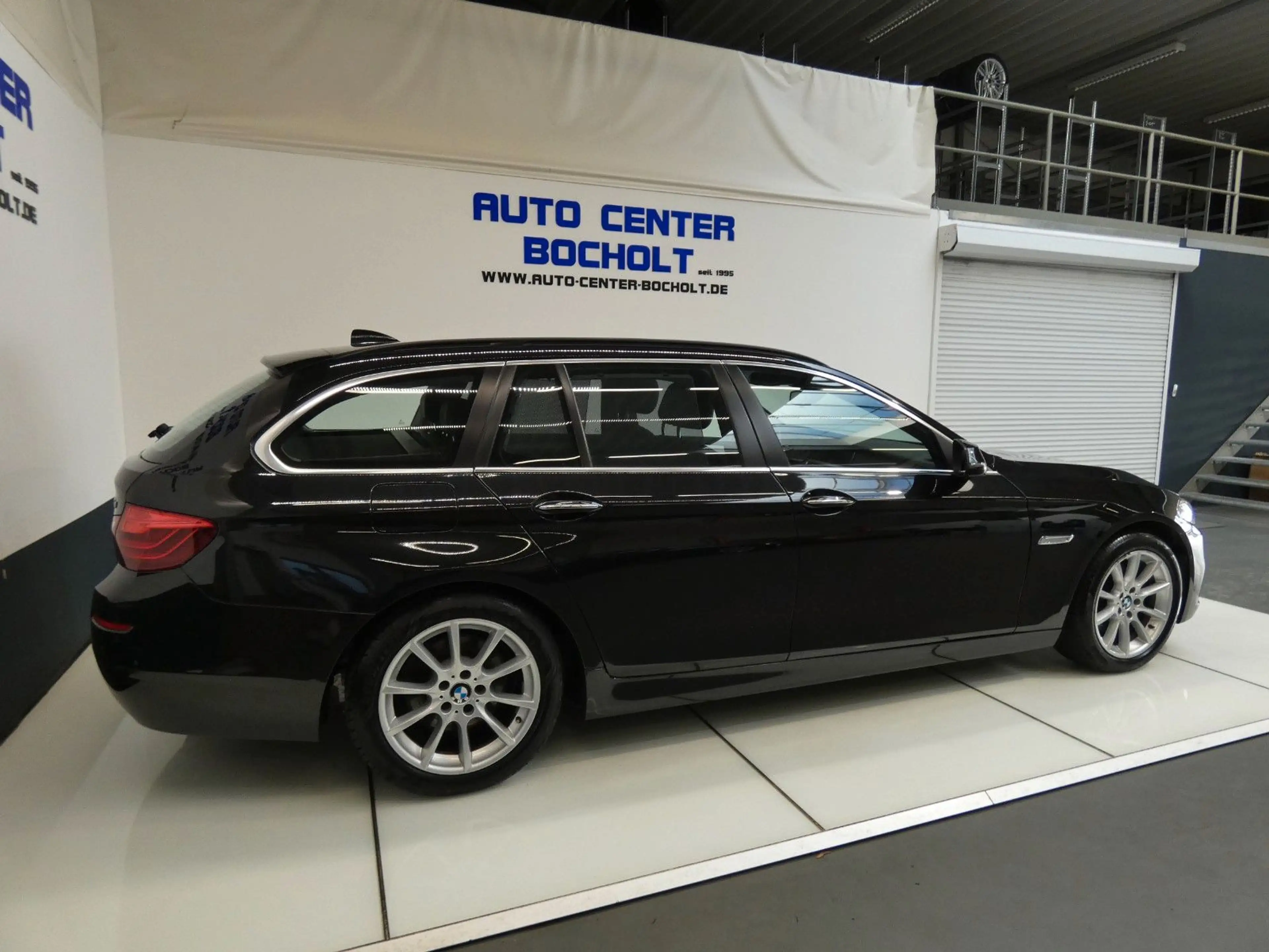 BMW 520 d*NaviProf*Leder*PDC*Panoramadach — photo 7