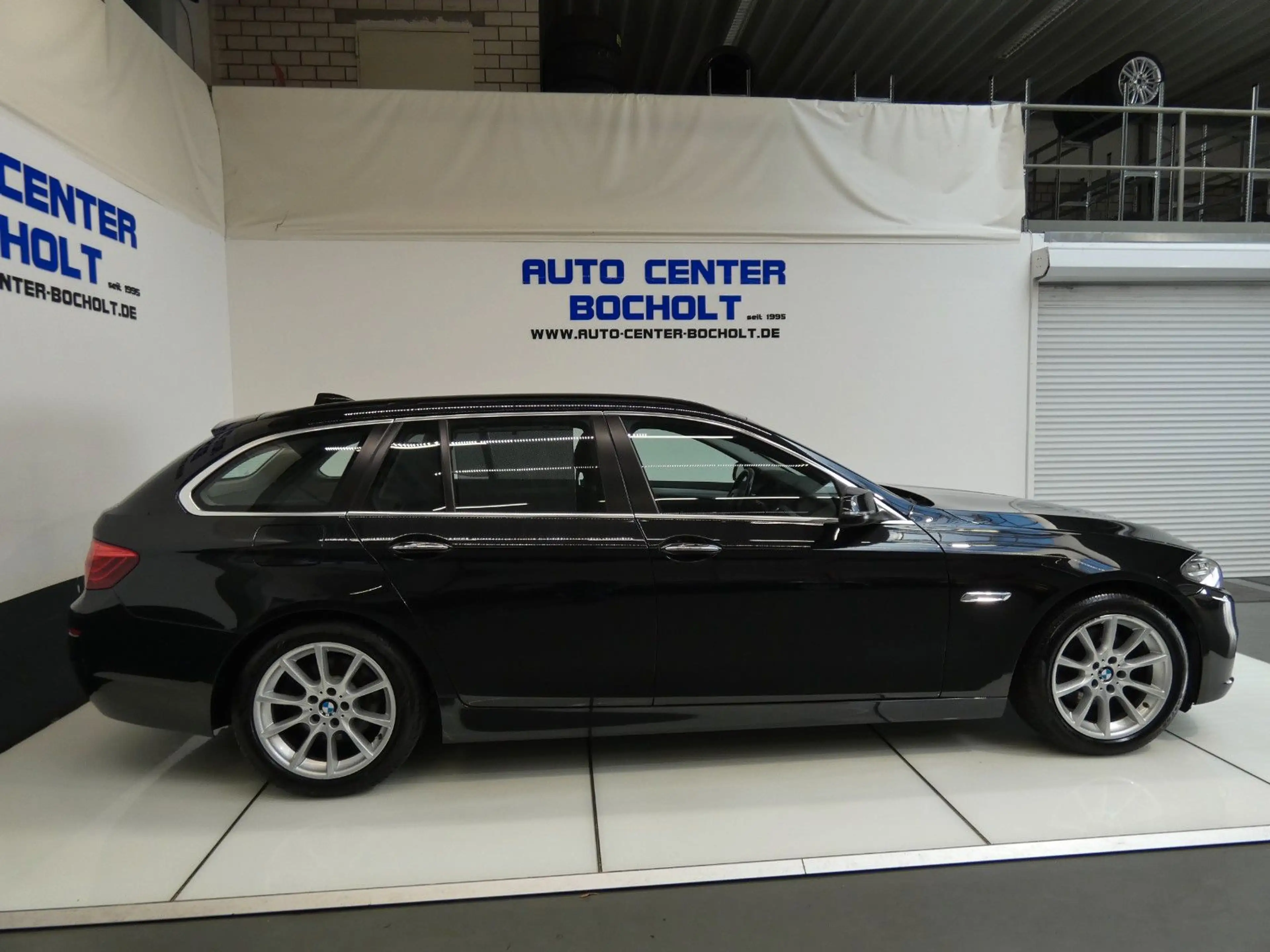 BMW 520 d*NaviProf*Leder*PDC*Panoramadach — photo 6