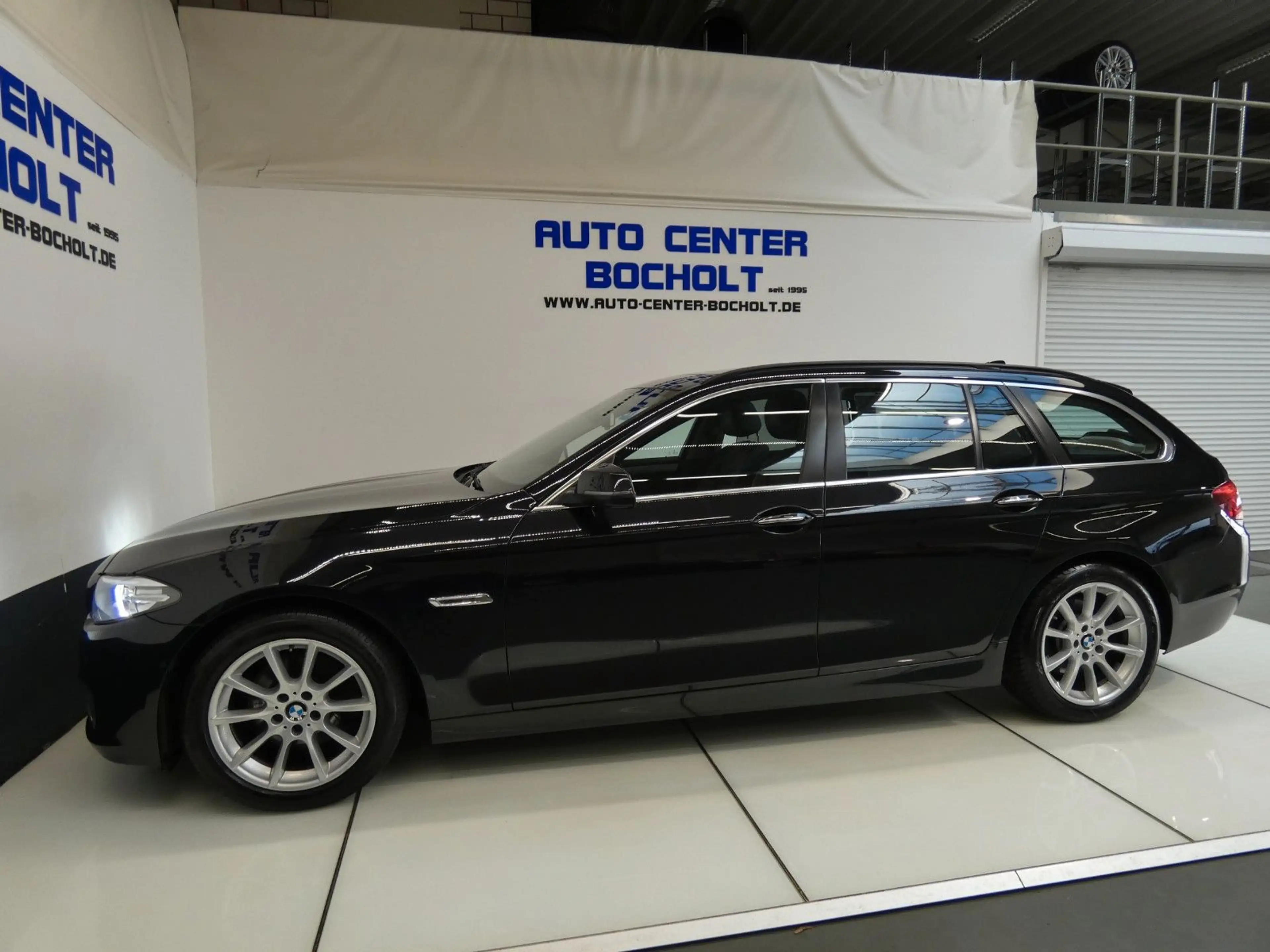 BMW 520 d*NaviProf*Leder*PDC*Panoramadach — photo 12