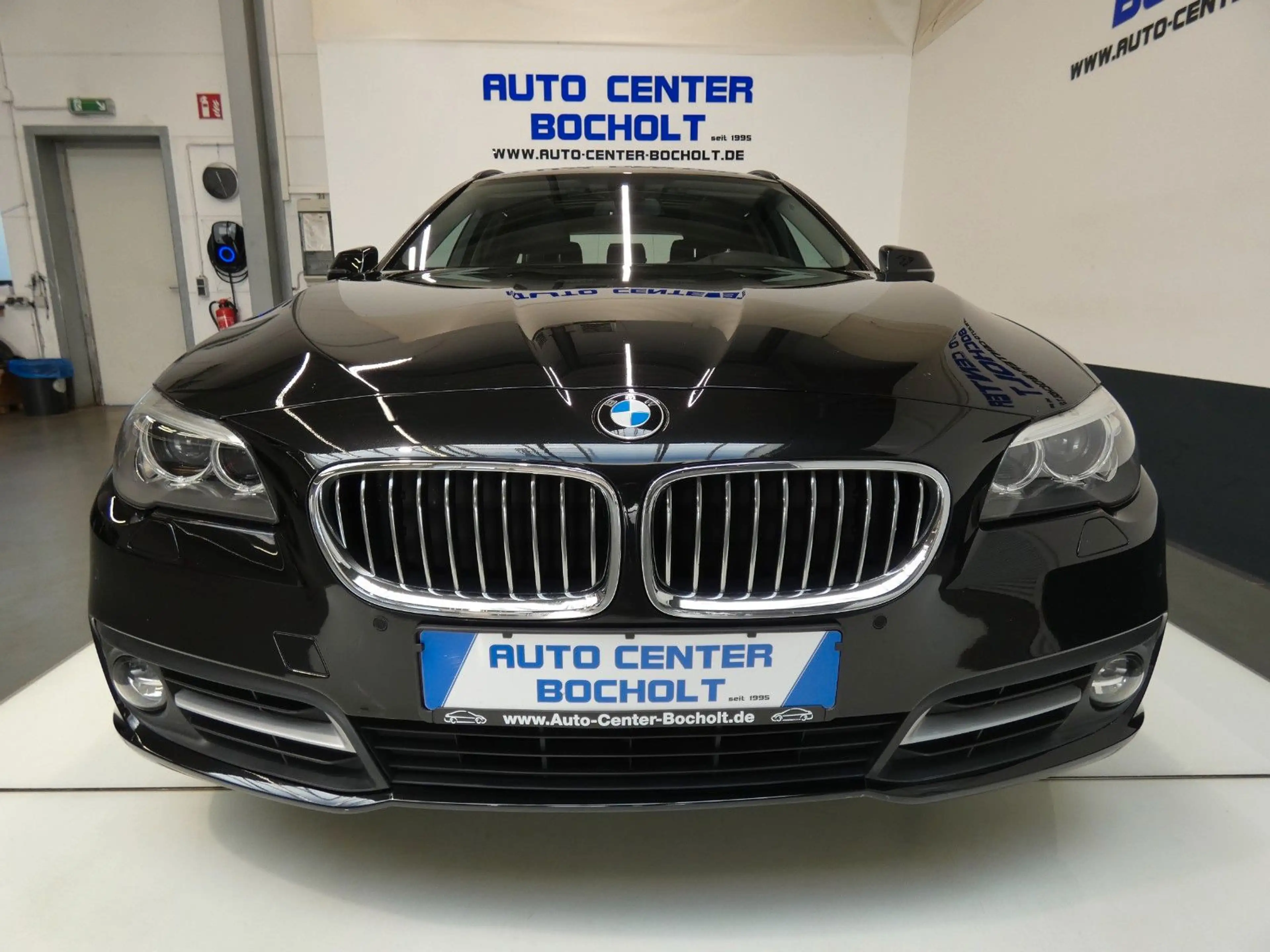 BMW 520 d*NaviProf*Leder*PDC*Panoramadach