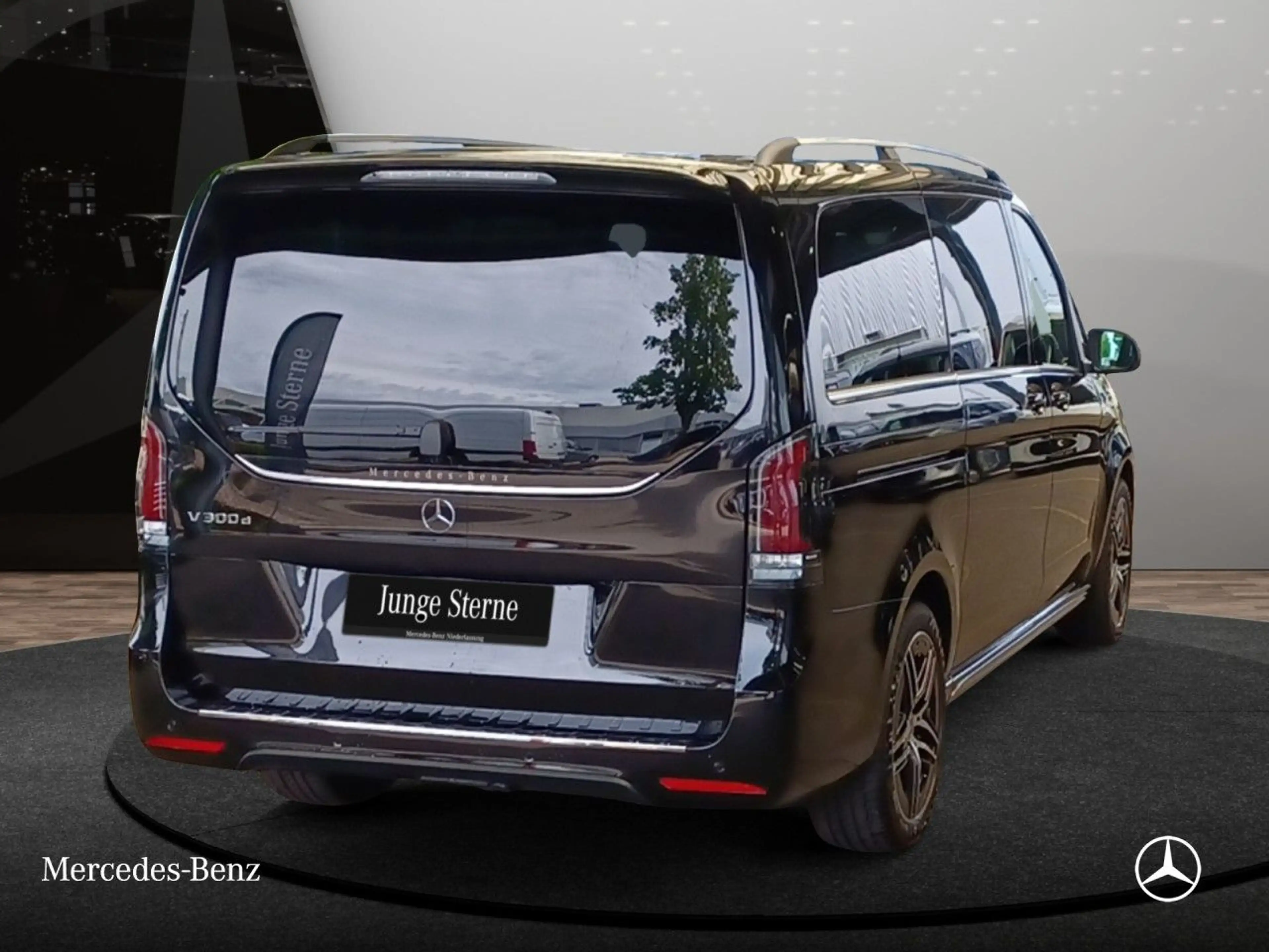 Mercedes-Benz V 300 d Lang AVANTGARDE+AMG+9G+AHK+Klimaautom.+DIS — photo 6