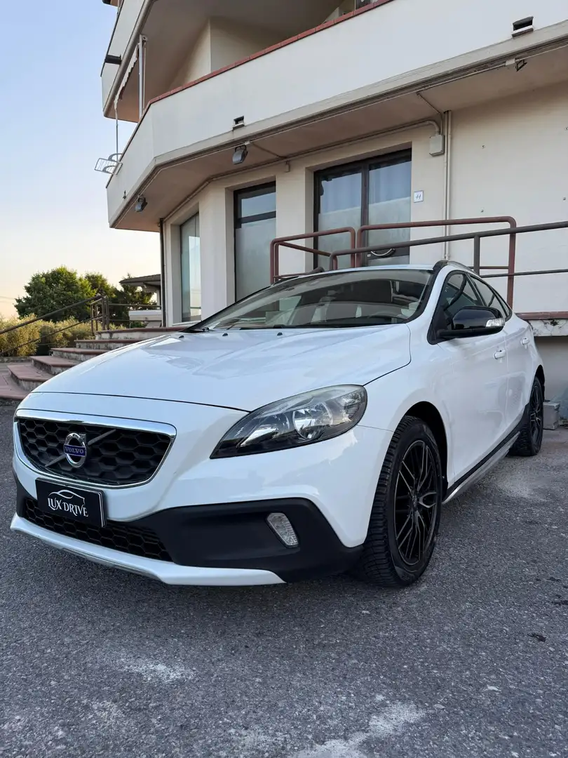 Volvo V40 Cross Country V40 Cross Country D2 1.6 Momentum Bianco - 2