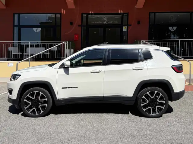 Jeep Compass view 4