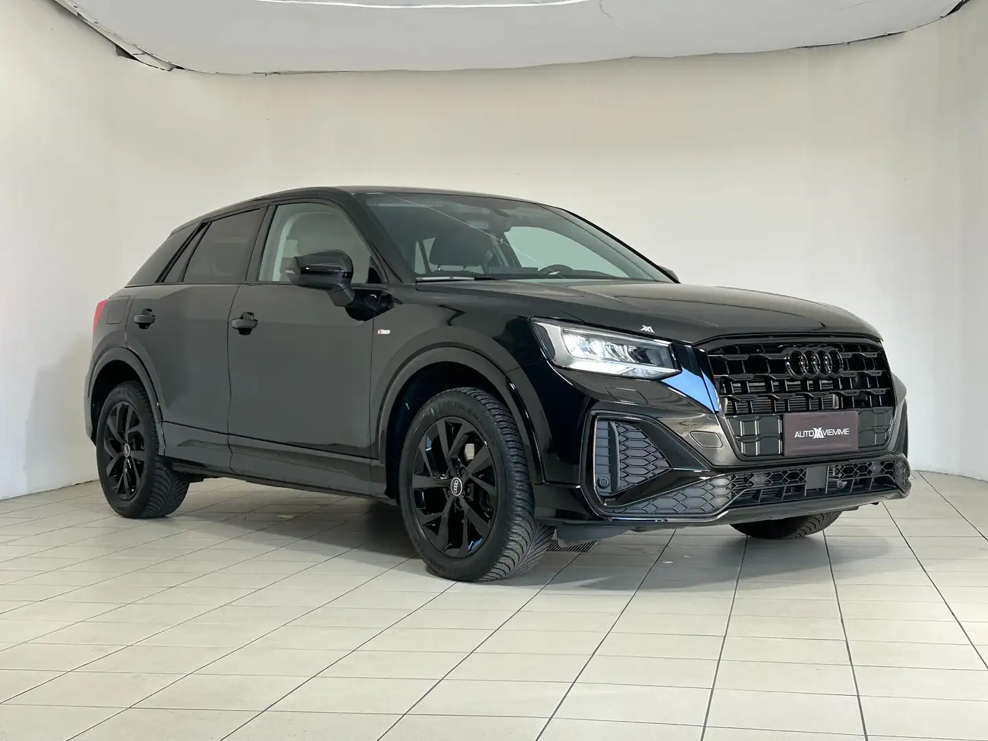 Audi Q2 35 1.5 tfsi S-line Edition s-tronic Noir - 2