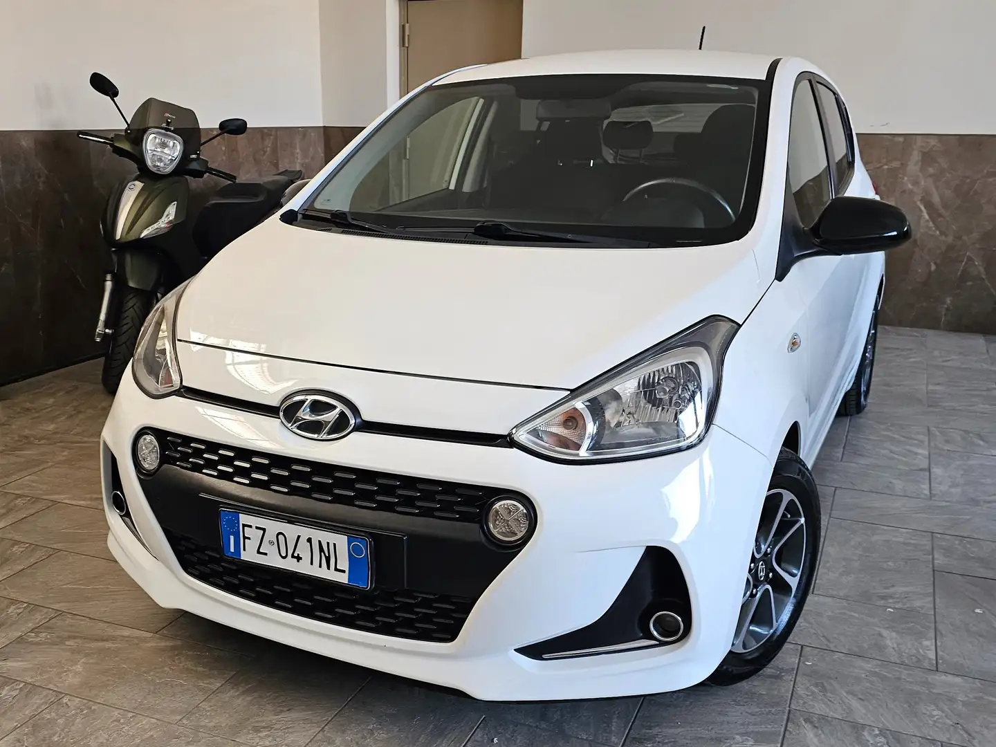 Hyundai i10 i10 2019 1.0 econext Gpl (TRATTABILE) Bianco - 2