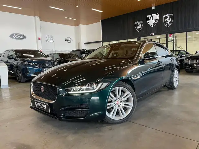 Jaguar XE