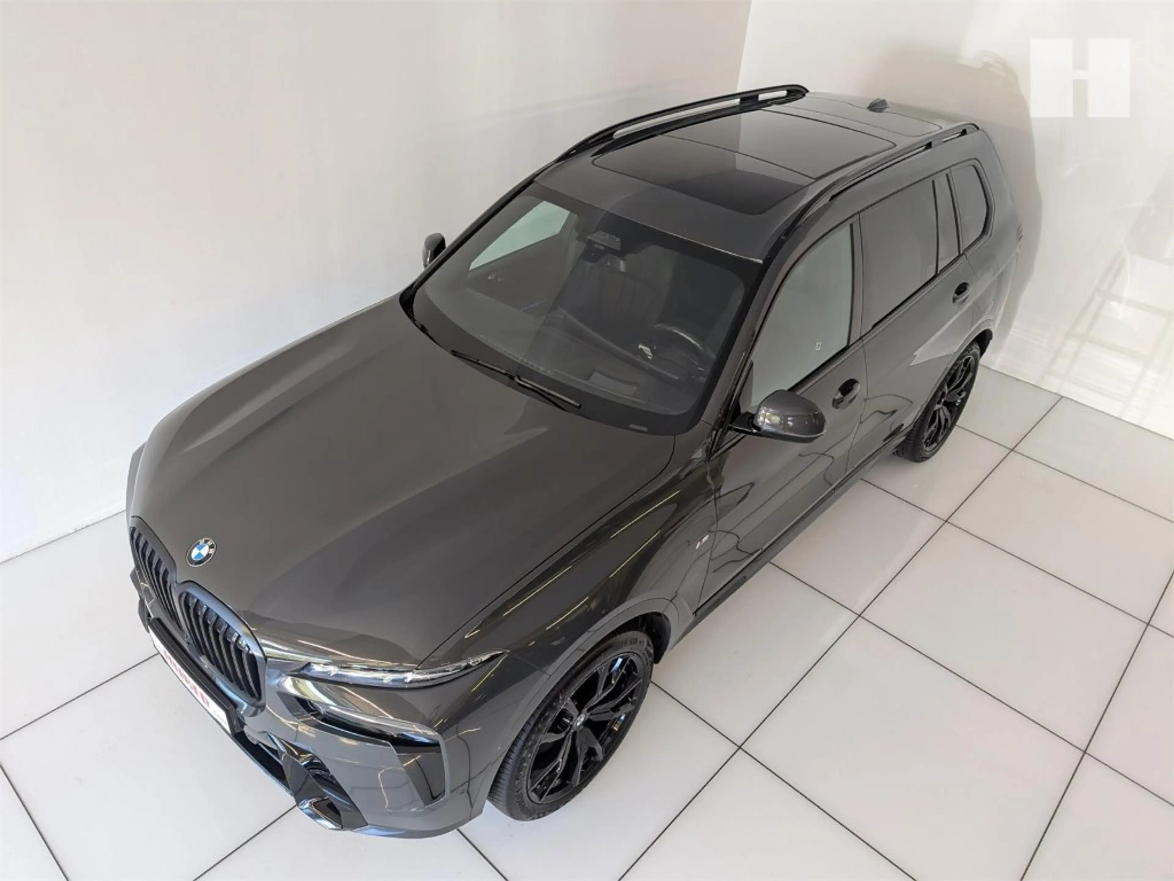 BMW X7 xDrive40d — photo 2