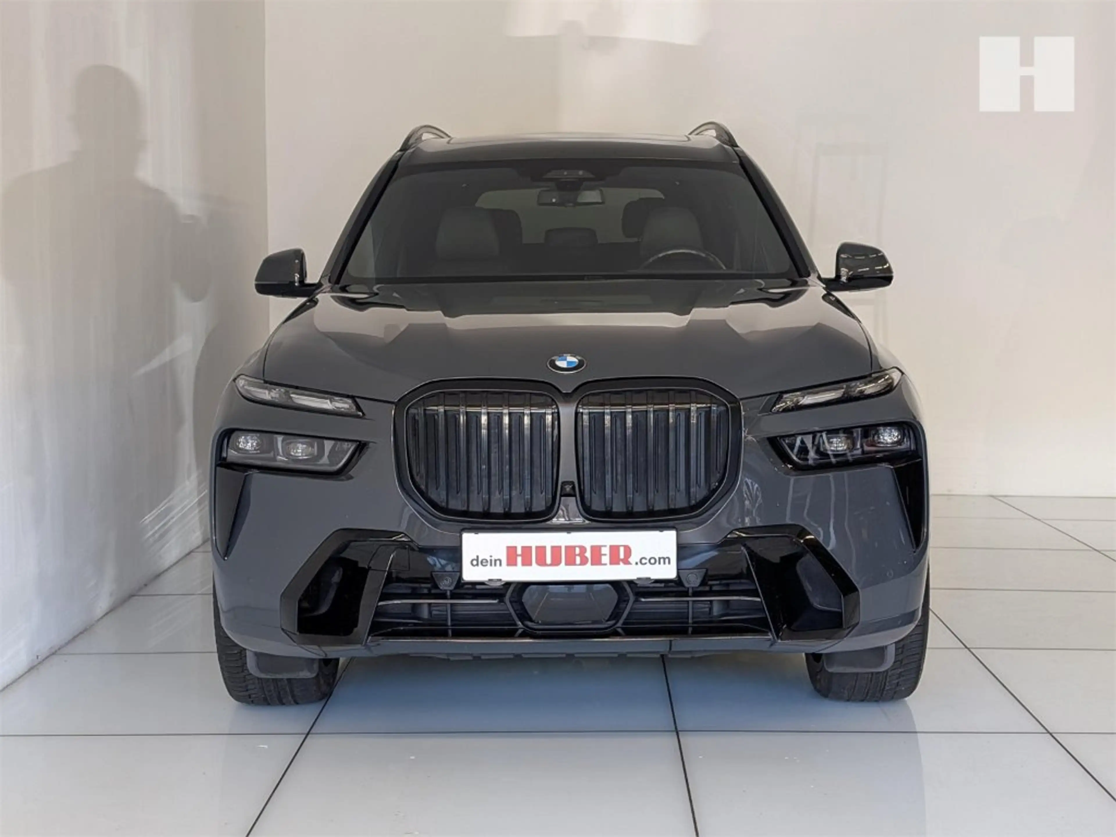 BMW X7 xDrive40d — photo 3
