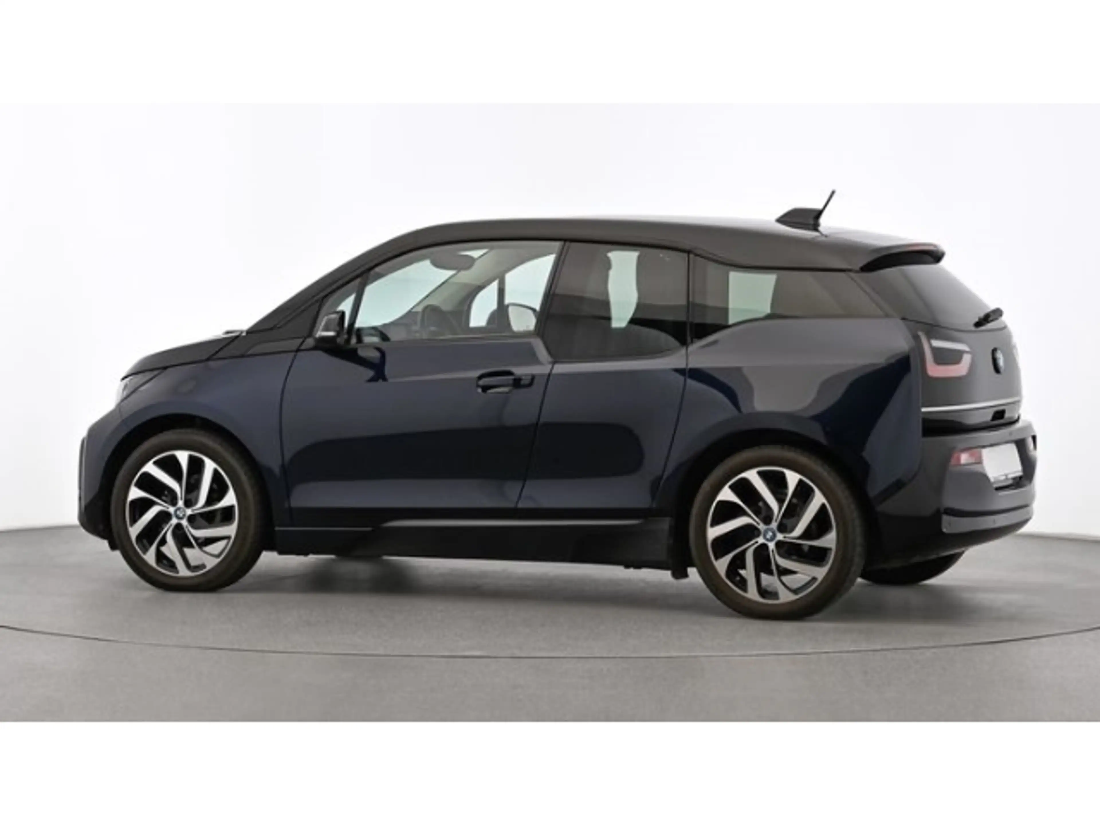 BMW i3 120Ah+NAVI+ACC+LED+SHZ+MFL+DAB+WIRELESS+BT+BC — photo 14