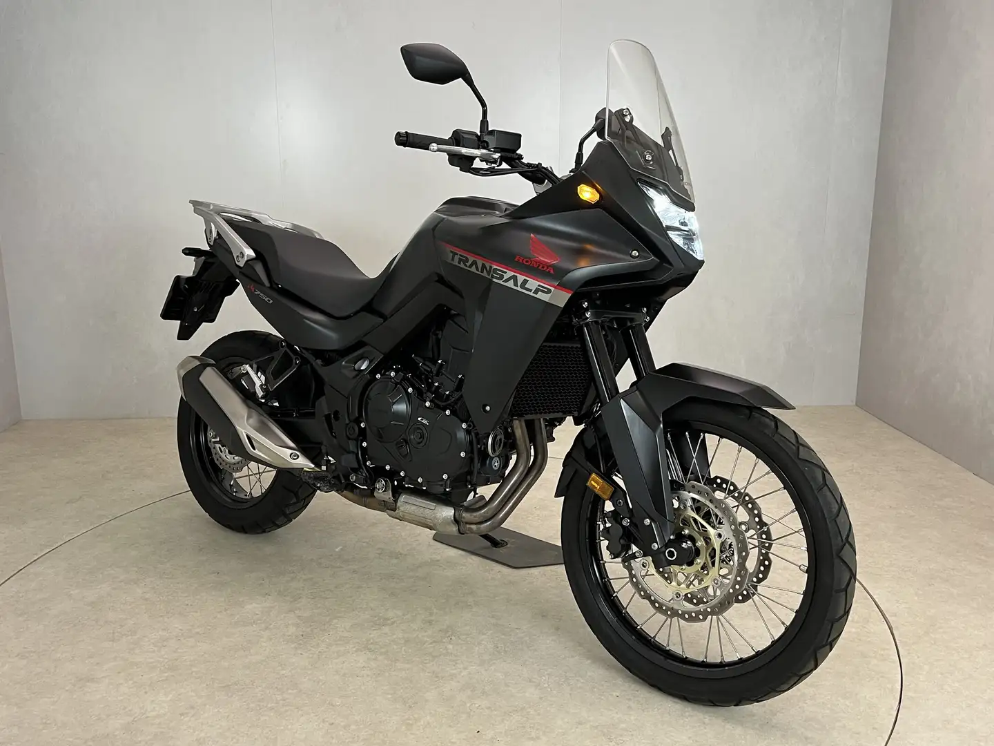 Honda XL 750 Transalp Zwart - 2