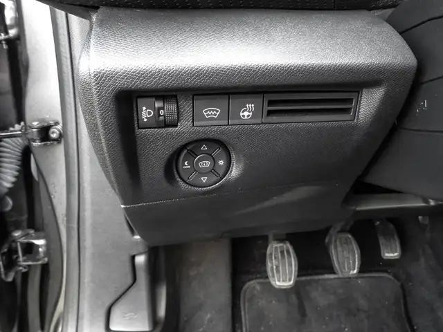 Citroen C4 view 9