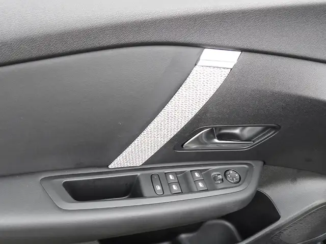 Citroen C4 view 14