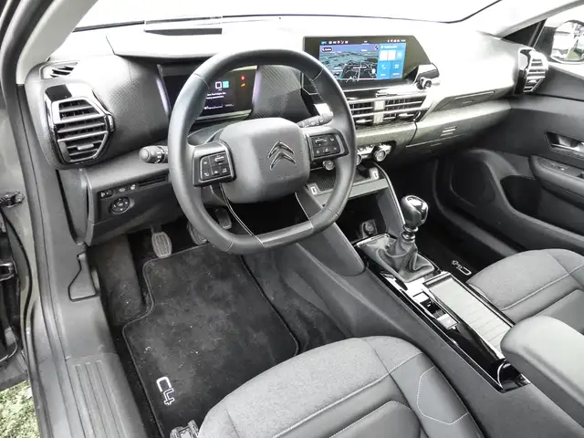 Citroen C4 view 5