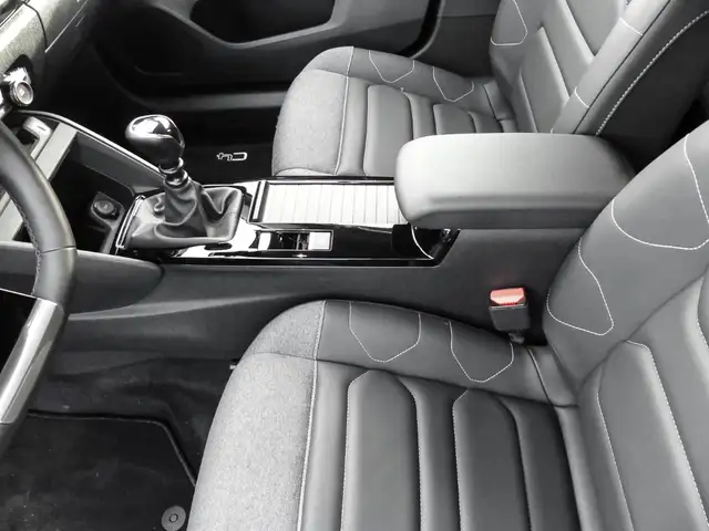 Citroen C4 view 12