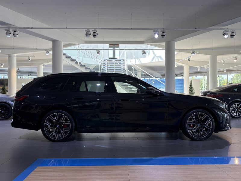 BMW 520 d xDr. Touring M Sport Pro Driv.Prof. AHK 20" — photo 11