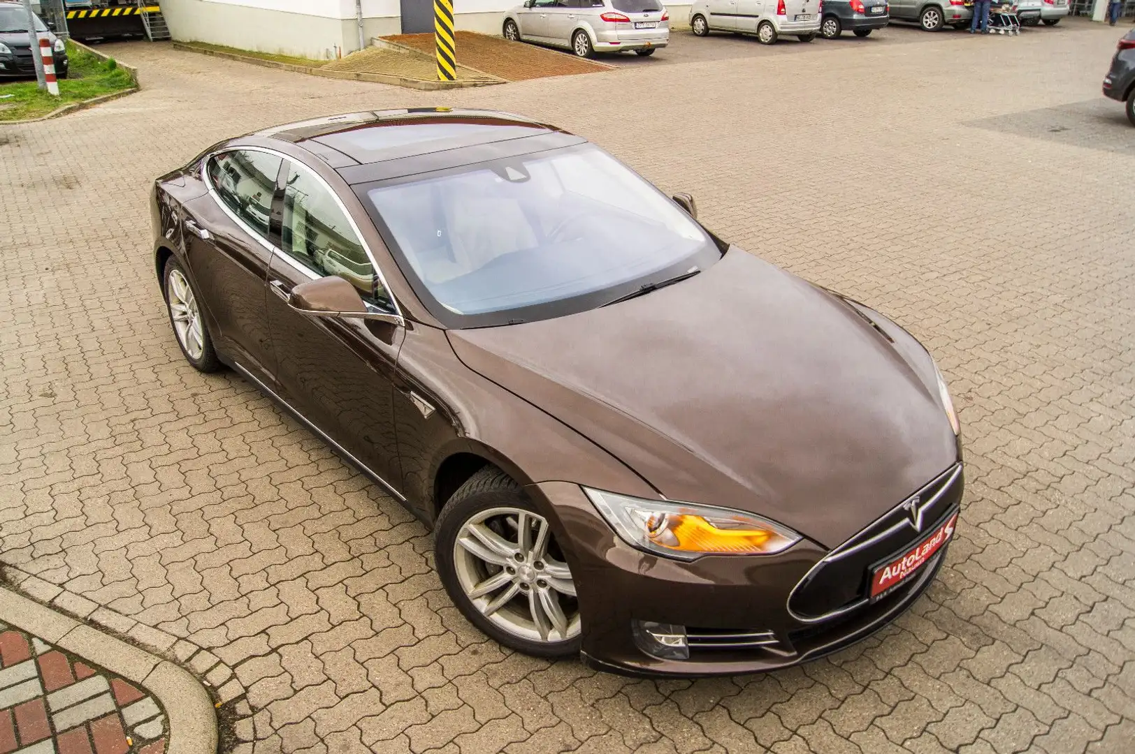 Tesla Model S 85  FREE SUPERCHARG +TUV+Autopilot Braun - 2