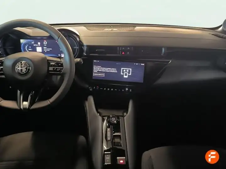 Alfa Romeo Junior 2025, foto 10
