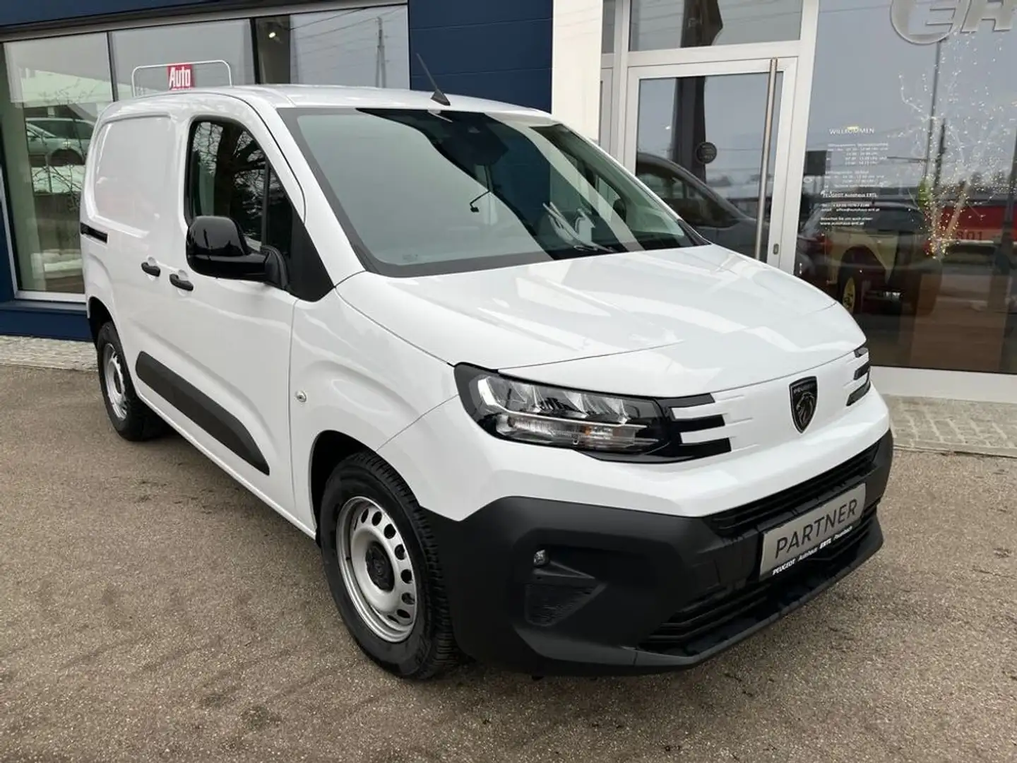 Peugeot Partner L1 BHDI130EAT8 Visibility+WorksitePaket Weiß - 1