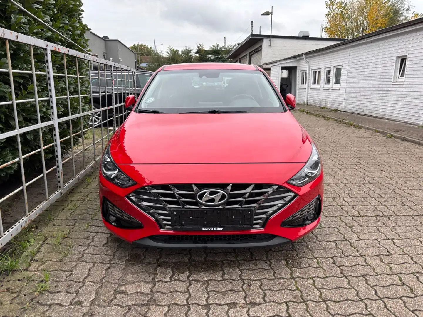 Hyundai i30 Select Automatik Kamera ACC STH. Spurhalt. Rouge - 2