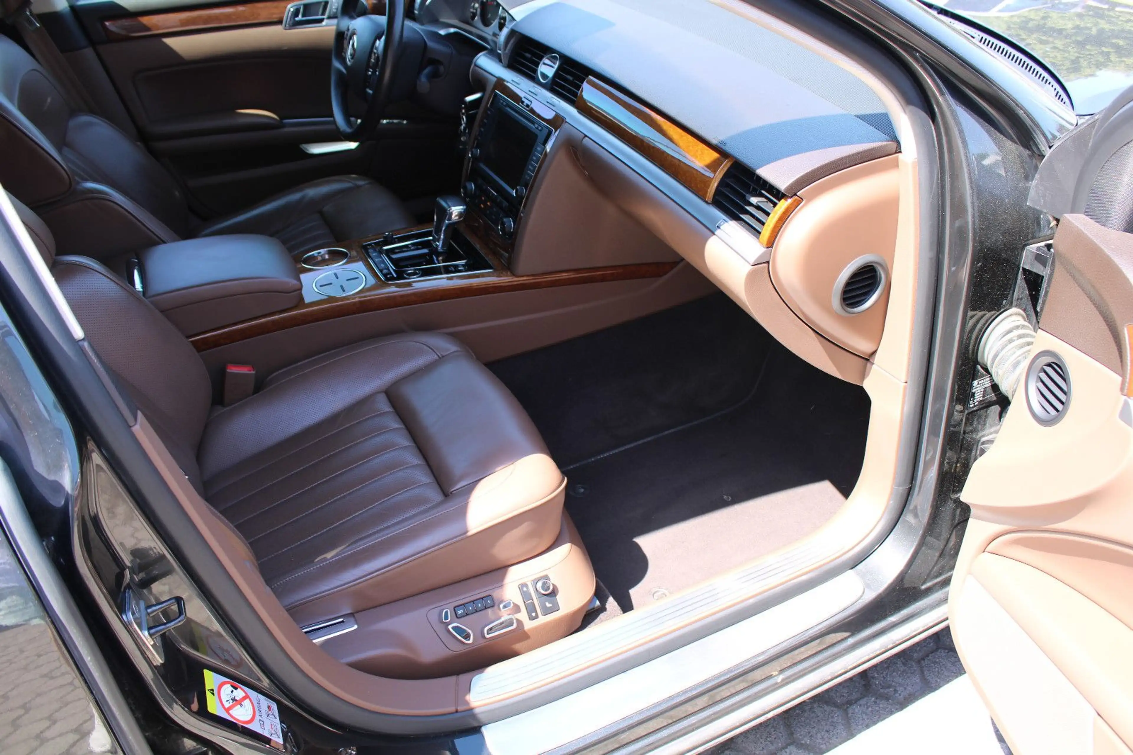 Volkswagen Phaeton V6 TDI 4M.,Kamera,Sthzg.,Sitzlüftung,AHK — photo 7