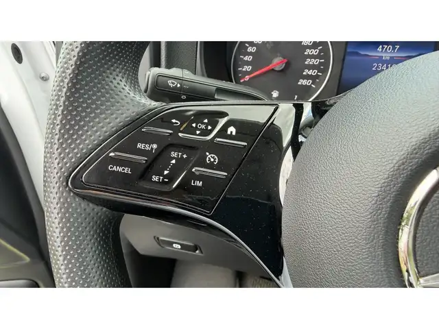 Mercedes-Benz Vito view 13