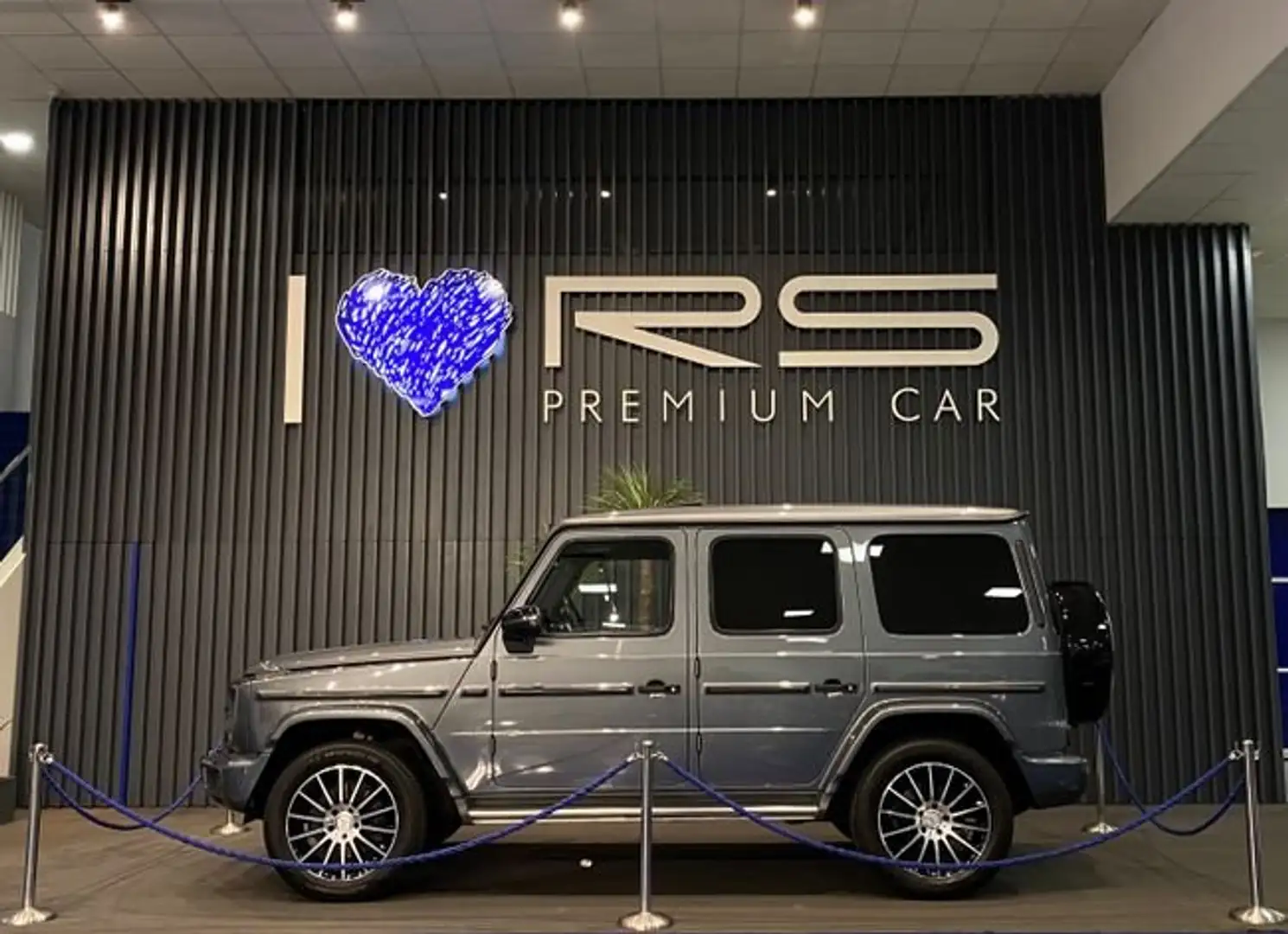 Mercedes-Benz G 350d 4MATIC AMG Line Gris - 1