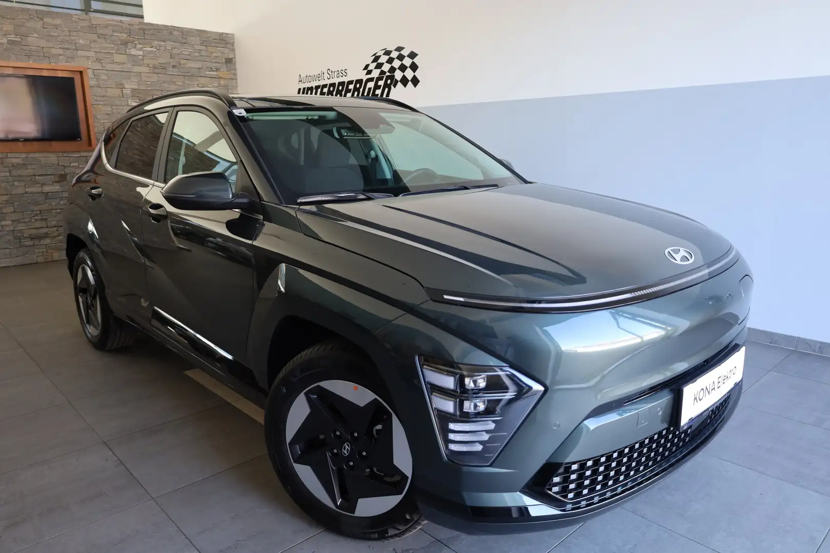 Hyundai KONA Elektro GO 64,8 kWh SX2 Grün - 1