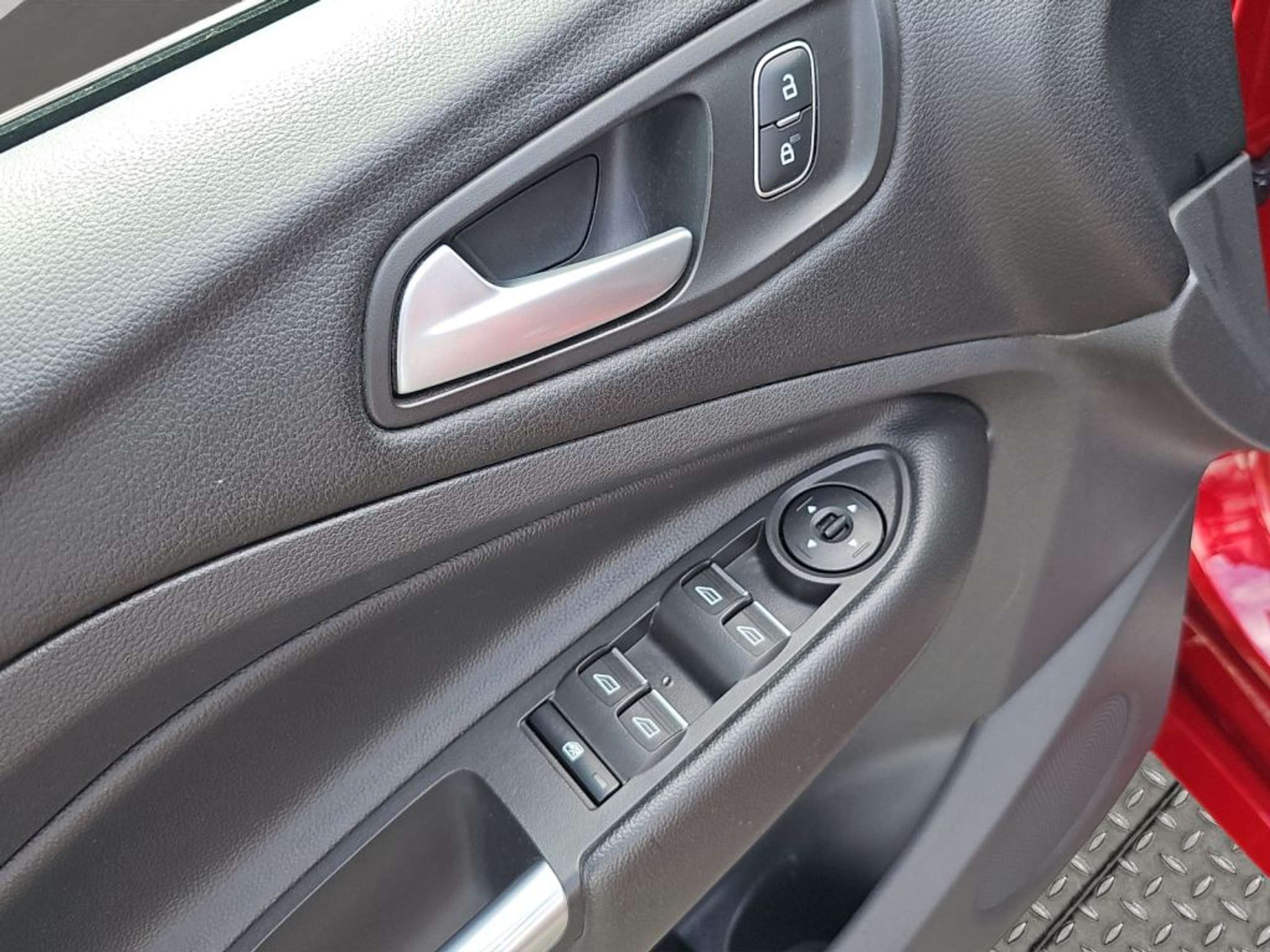 Fahrzeugabbildung Ford Kuga 1.5 EcoBoost 2x4 ST-Line *ACC*RFK*KEY-FREE* - mit KI generiert/bearbeitet